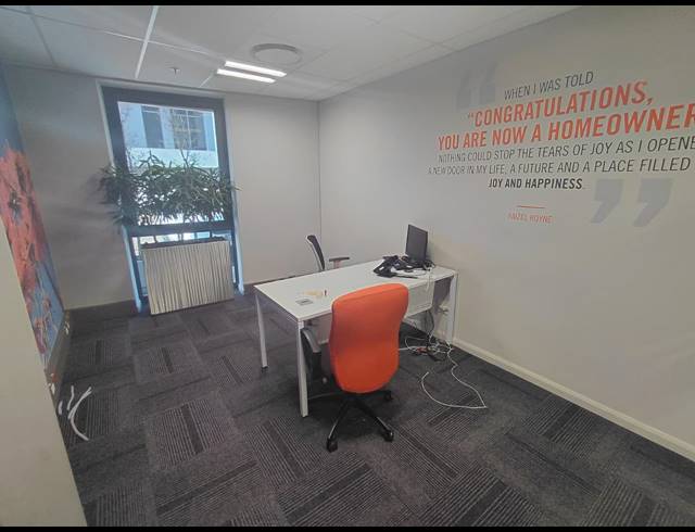334M² OFFICE TO LET IN VORNA VALLEY